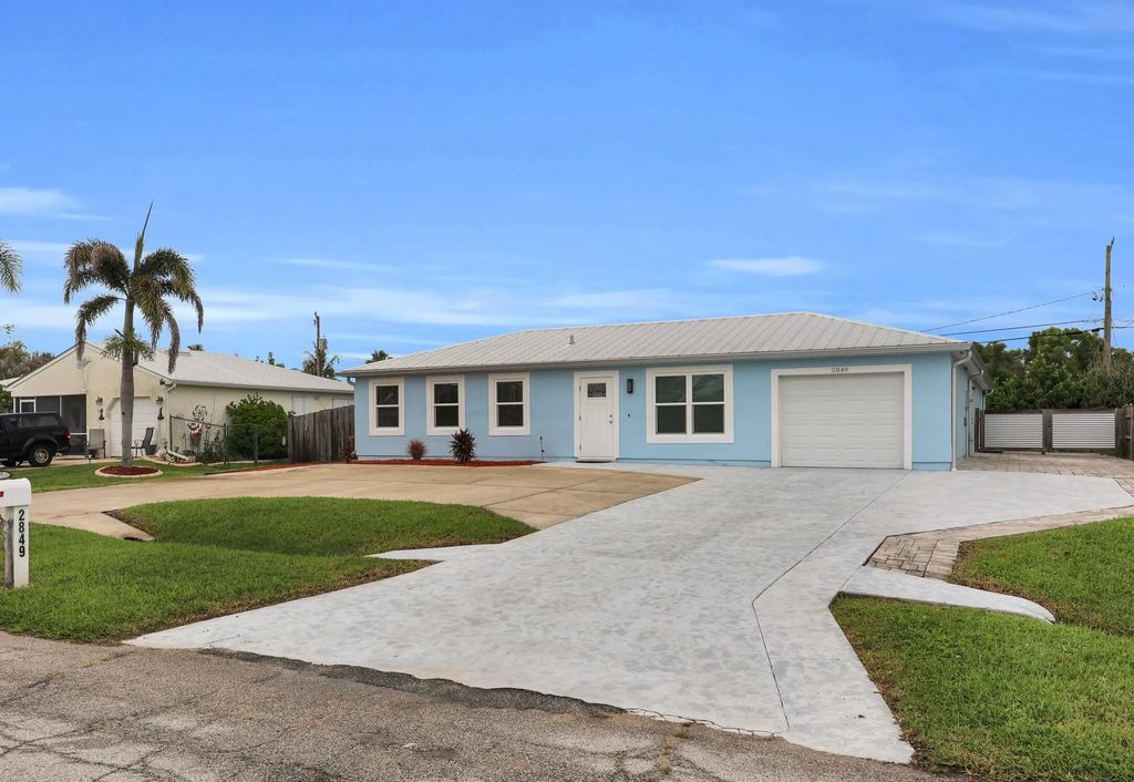 2849 Se Nance Street, Port St. Lucie