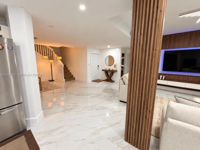 3 of 44 - 16065 Sw 86th Lane, Miami, FL