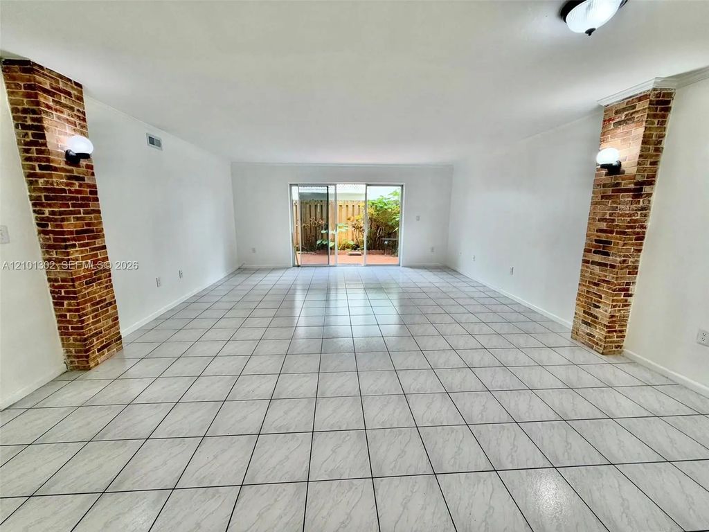 14903 Sw 80th Street #110, Miami