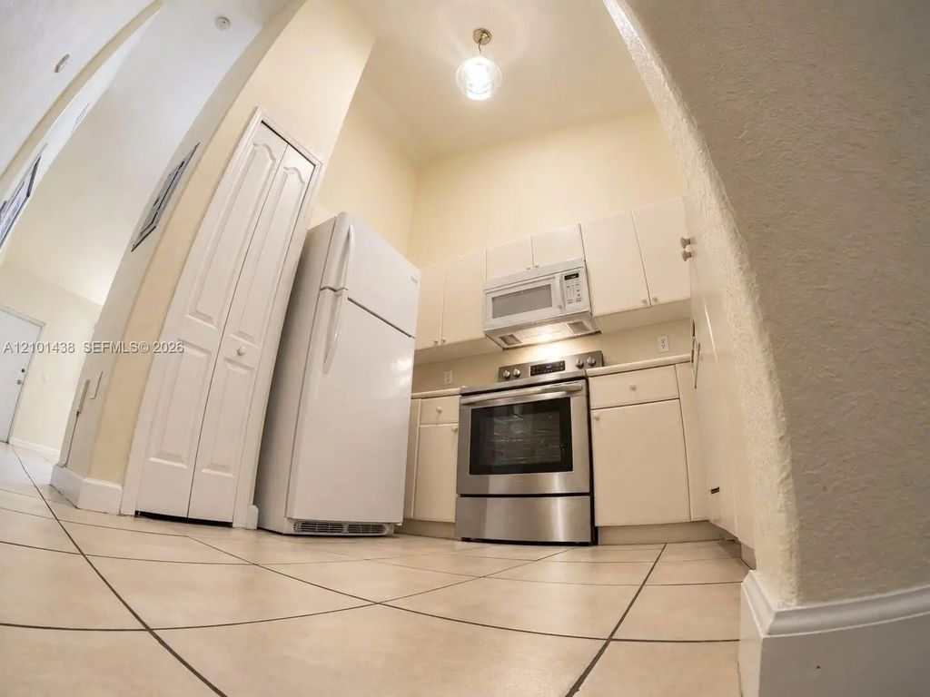 1660 Se 29th Street #206, Homestead