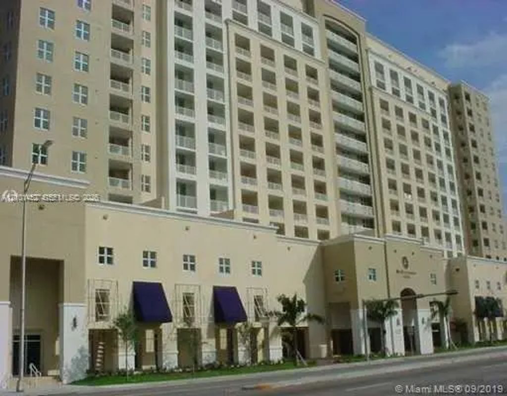 117 Nw 42nd Avenue #800, Miami