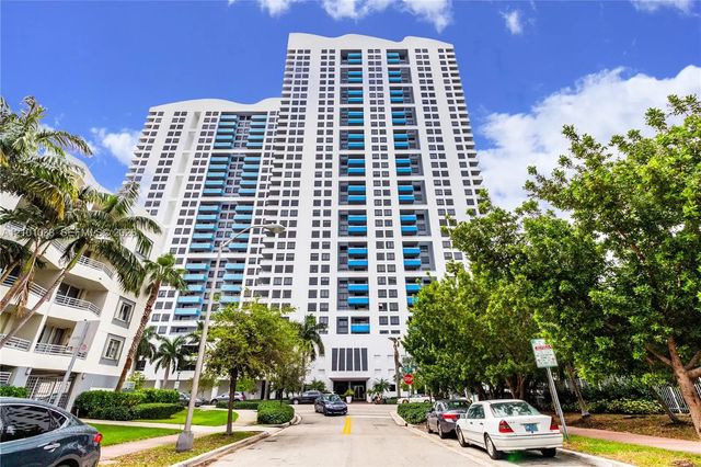 2 of 43 - 1330 West Avenue #1514, Miami Beach, FL