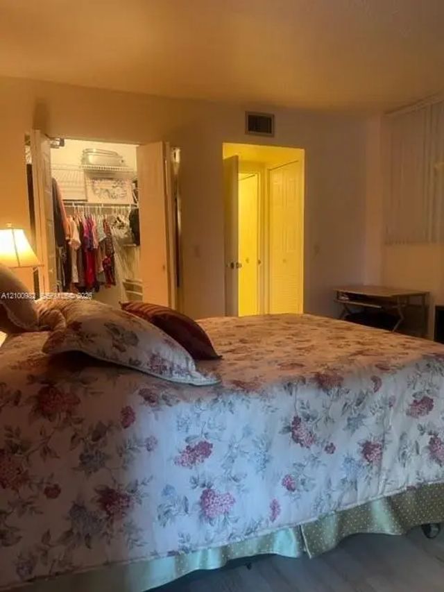 4 of 12 - 2871 Somerset Drive #218, Lauderdale Lakes, FL