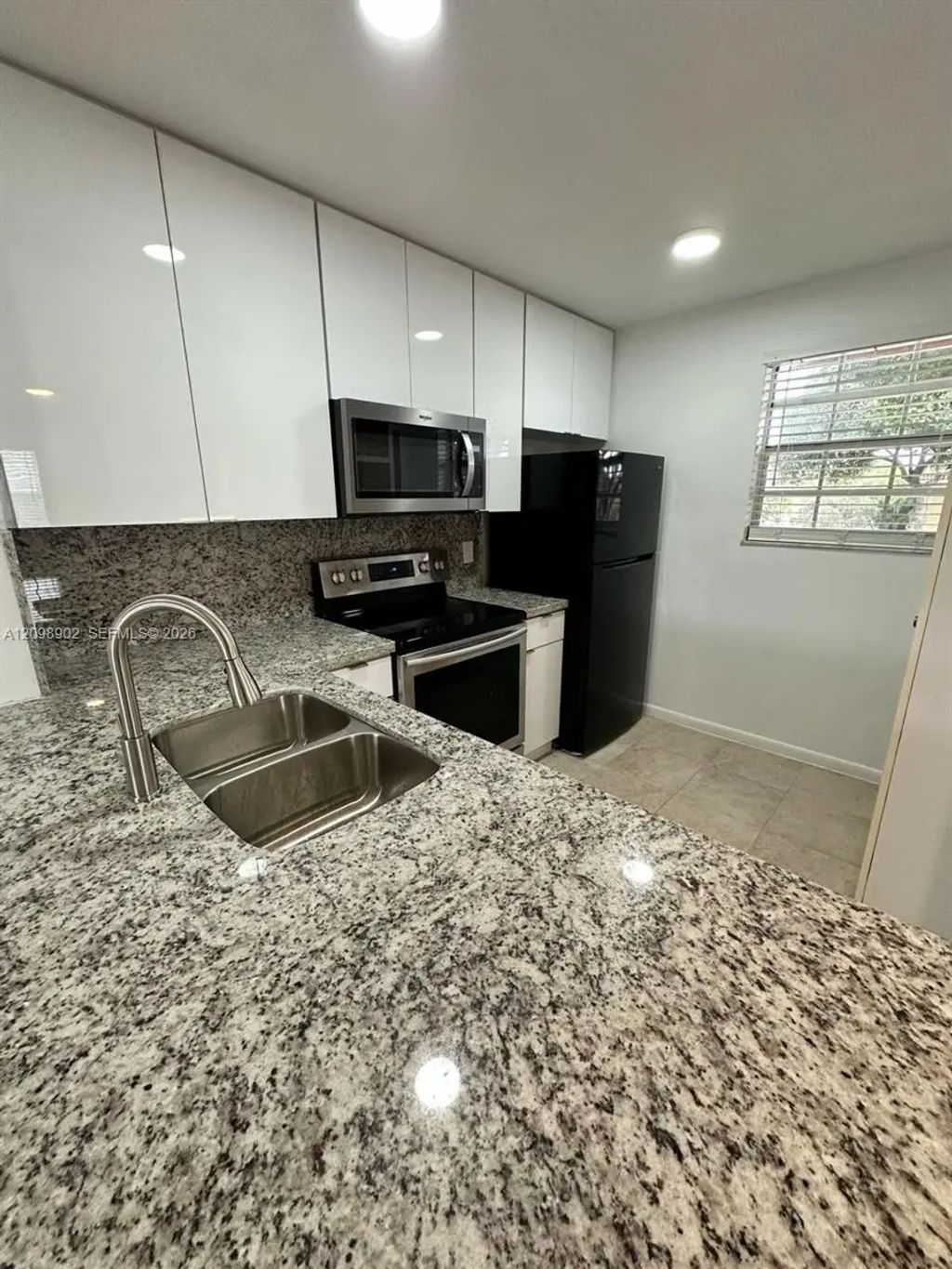 10445 Nw 8th Street #201, Pembroke Pines