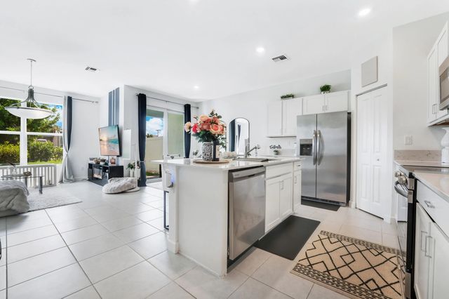 4178 Lagoon Shore Drive, Lake Worth