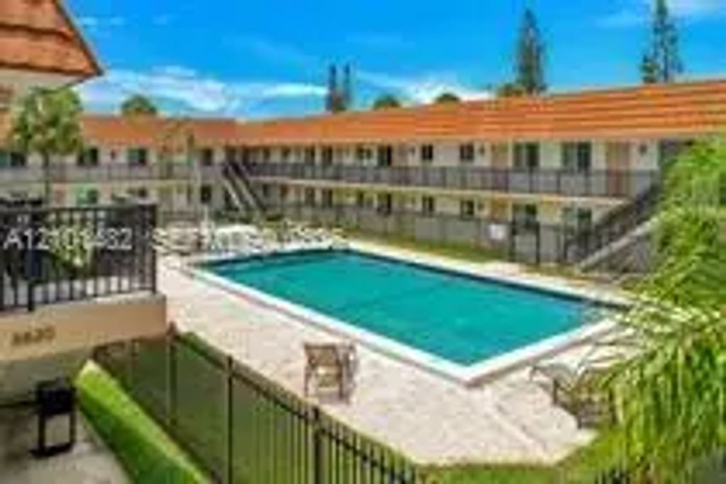 6600 Sw 39th Street #b4, Davie