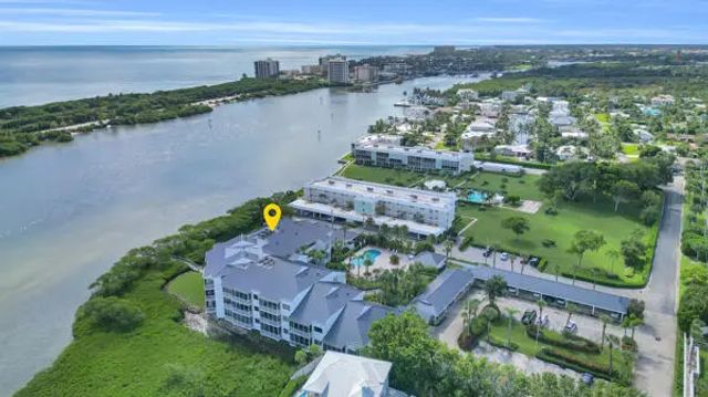 4 of 37 - 200 Waterway Road #307, Tequesta, FL