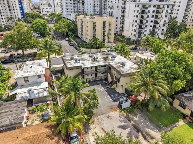 4 of 21 - 1484 Nw 15th Avenue, Miami, FL