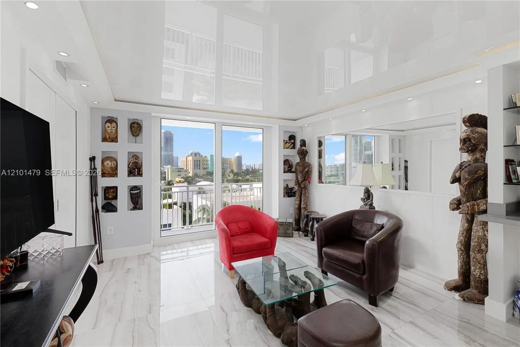 345 Ocean Drive #705, Miami Beach
