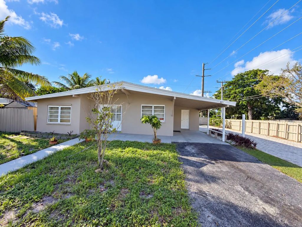 1500 Ne 42nd Court, Pompano Beach