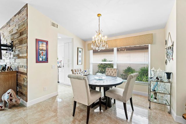 5 of 36 - 11270 Cloverleaf Circle, Boca Raton, FL