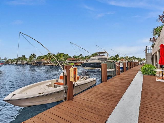3 of 102 - 2500 Ne 135th Street #c502, North Miami, FL