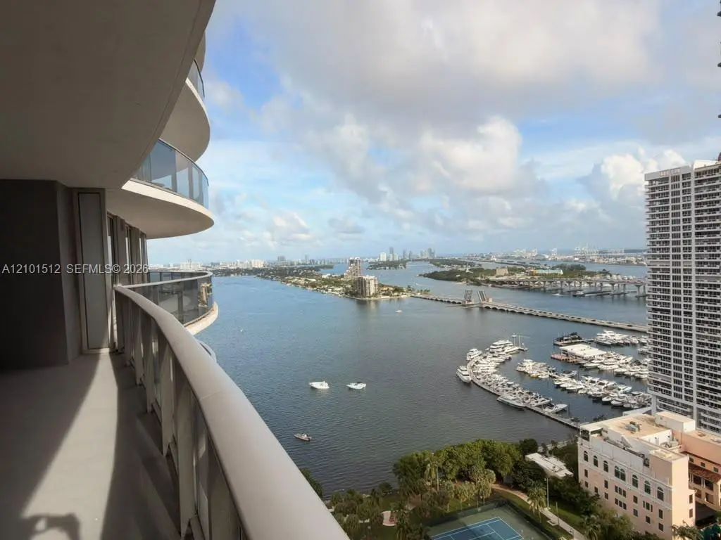 488 Ne 18th Street #2710, Miami
