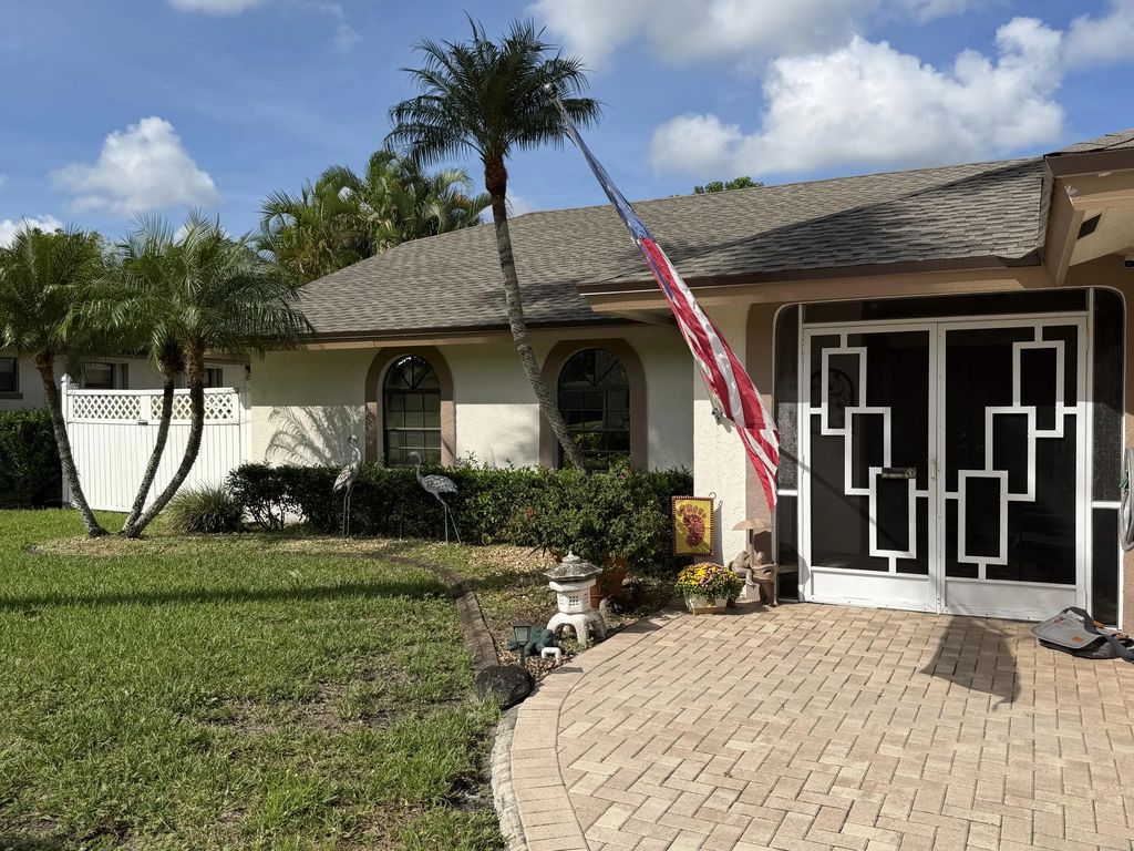 201 Parkwood Drive S #b, Royal Palm Beach