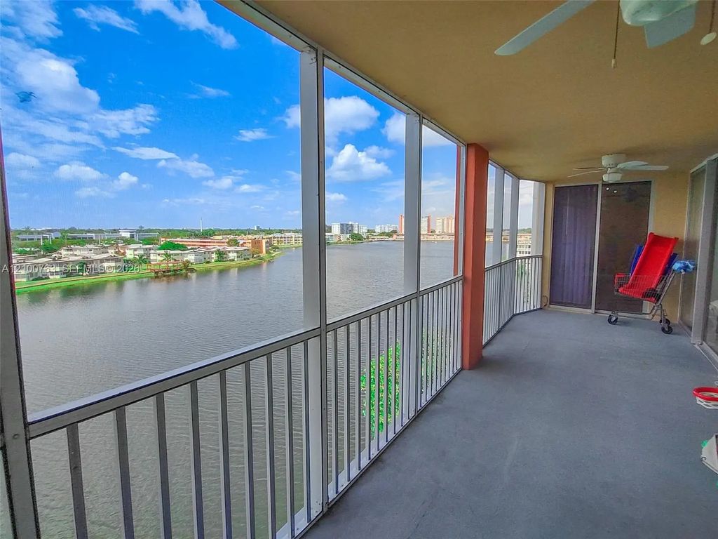 1750 Ne 191st Street #729-4, Miami