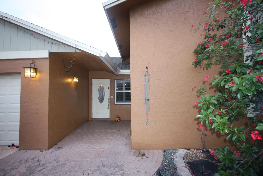 22965 Sw 56th Avenue, Boca Raton