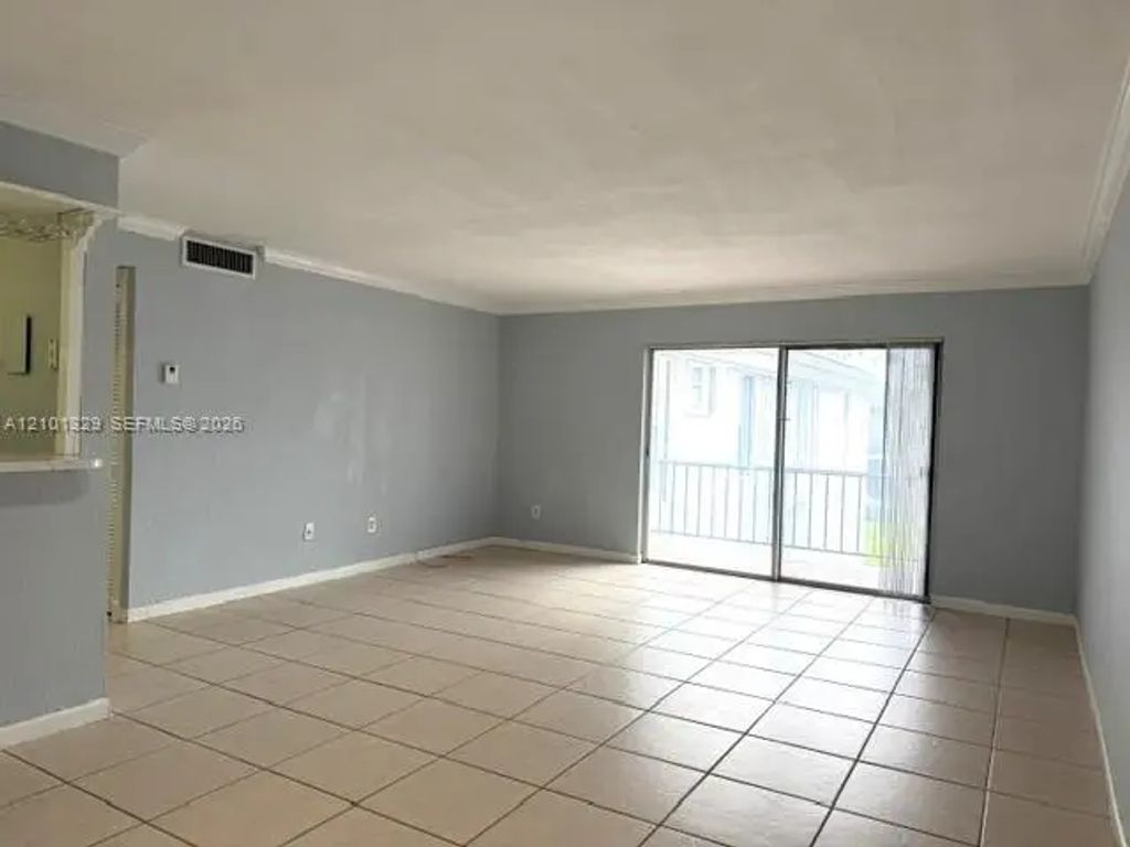 10391 N Kendall Drive #t5, Miami