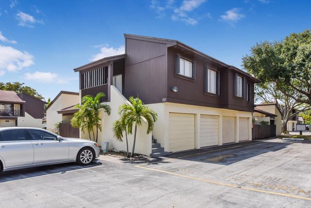 4 of 19 - 5284 Bosque Lane #52, West Palm Beach, FL