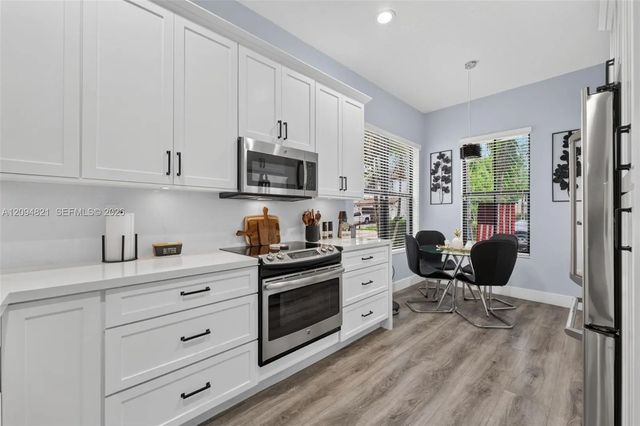 3 of 34 - 3226 W 97th Street, Hialeah, FL