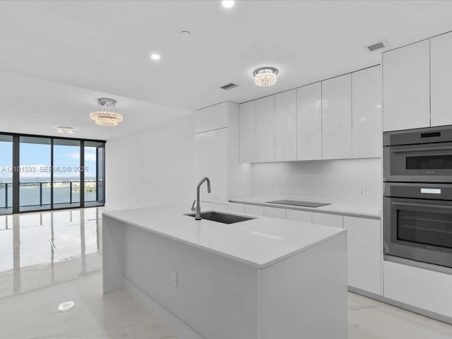 700 Ne 24 Street #4906, Miami