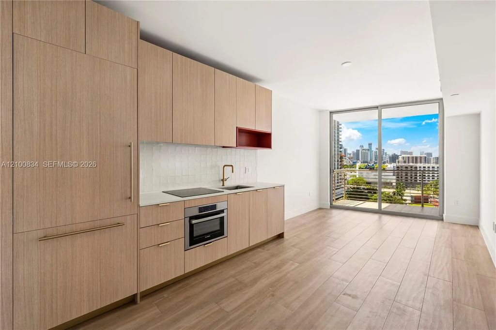 90 Ne 32nd Street #1027, Miami