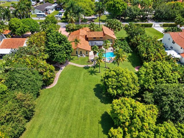 10010 Nw 135th Street, Hialeah Gardens
