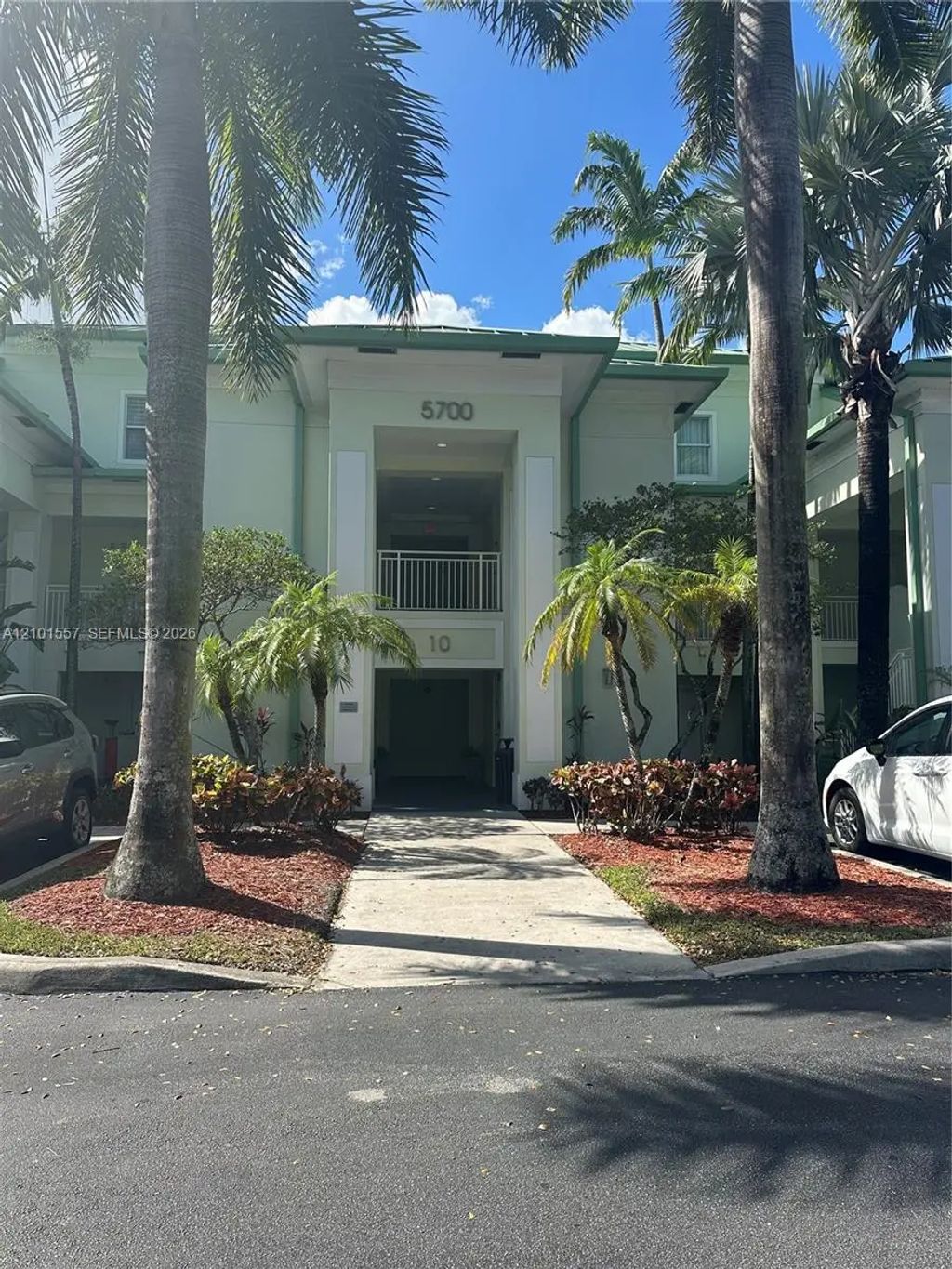 5300 Nw 87th Avenue #1007, Doral