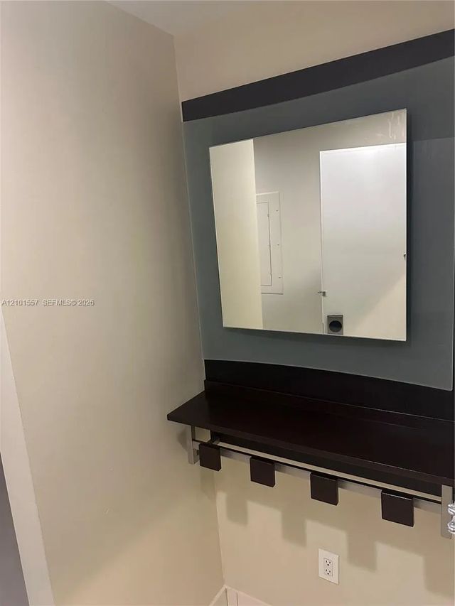 2 of 41 - 5300 Nw 87th Avenue #1007, Doral, FL