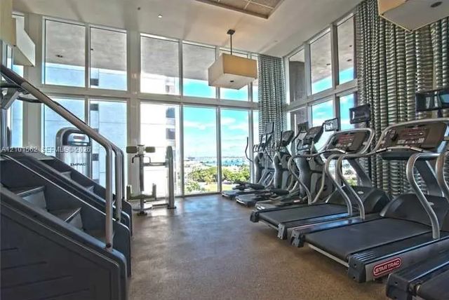 5 of 14 - 50 Biscayne Boulevard #1503, Miami, FL