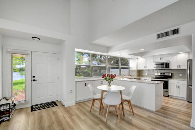 5 of 25 - 1301 Copley Court, Boynton Beach, FL