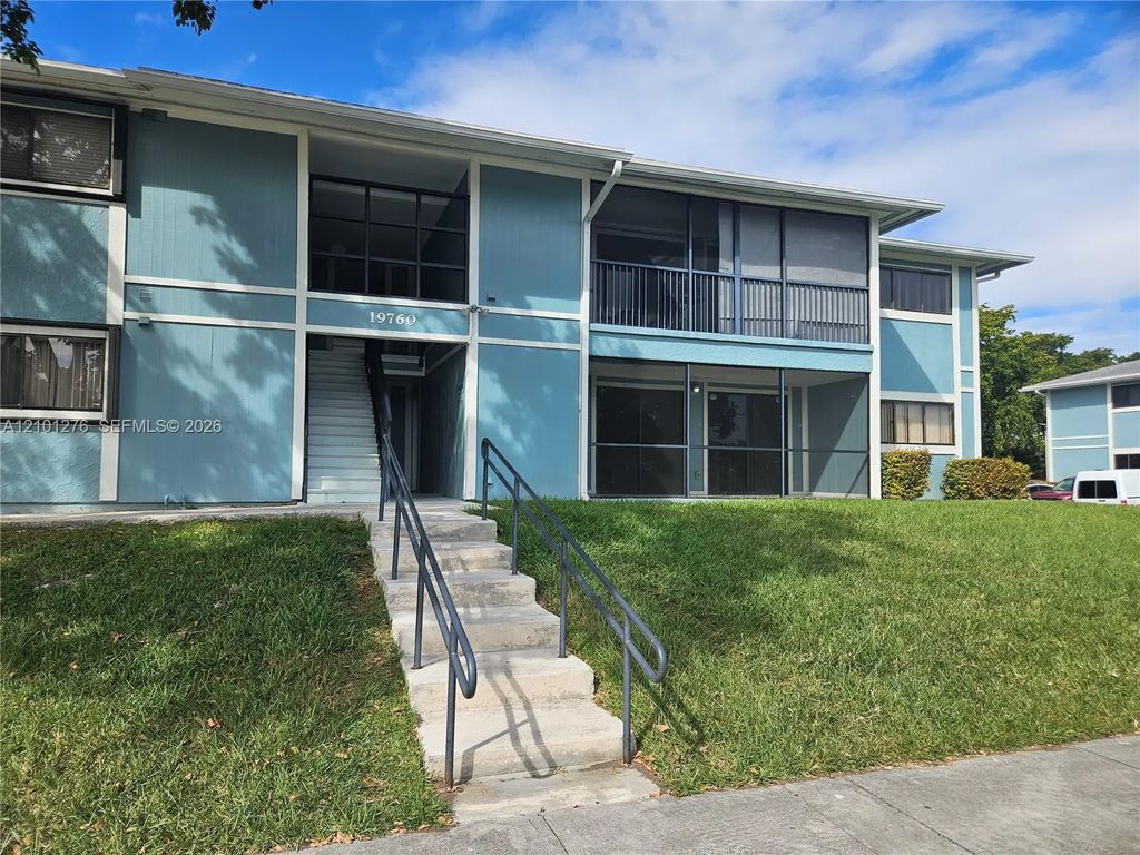 19760 Sw 103rd Court #102, Cutler Bay