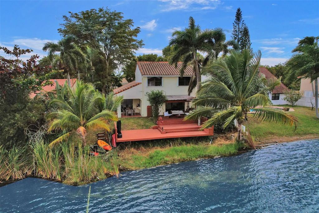 2865 Egret Way, Cooper City