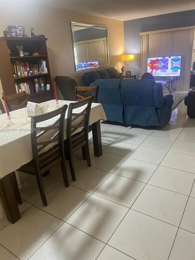 2 of 6 - 605 S State Road 7 #1h, Margate, FL
