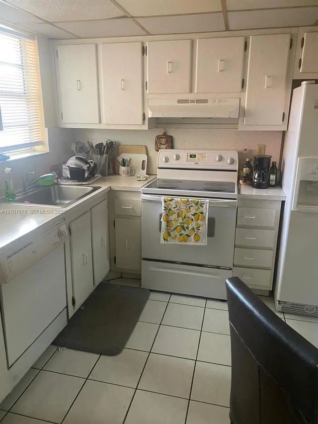3 of 6 - 605 S State Road 7 #1h, Margate, FL