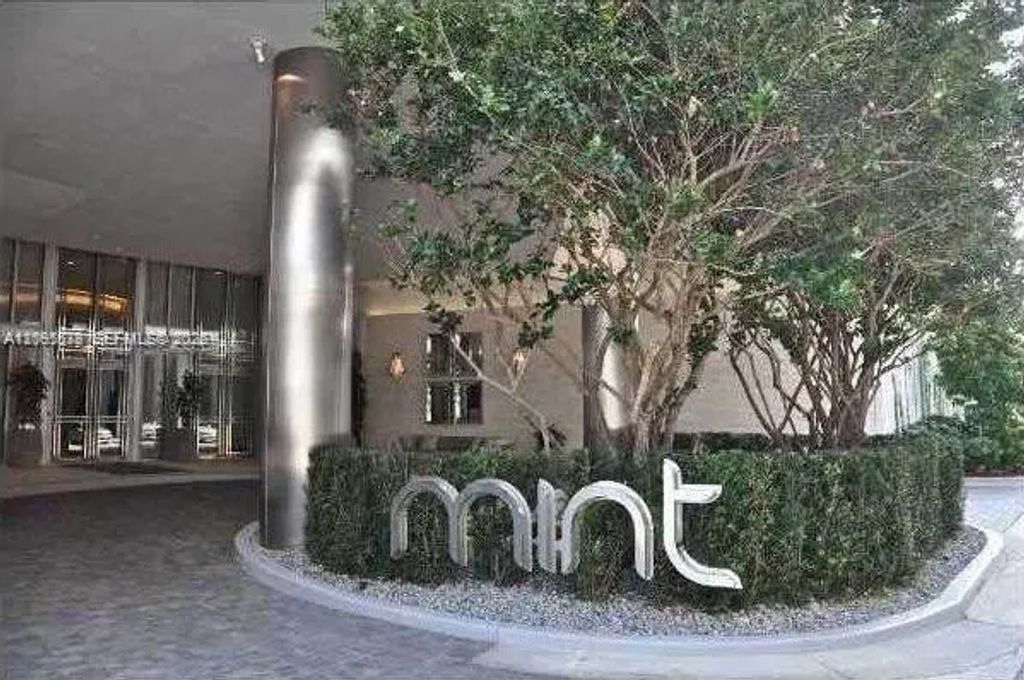 92 Sw 3rd Street #2606, Miami