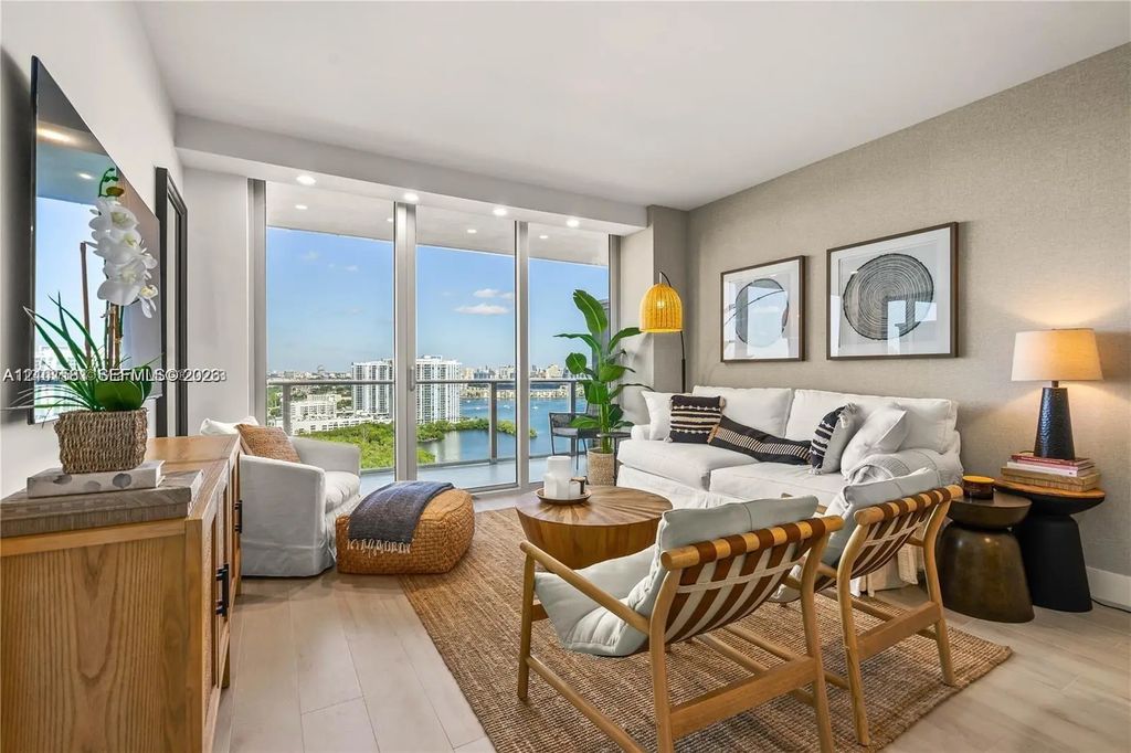 16385 Biscayne Boulevard #2406, North Miami Beach