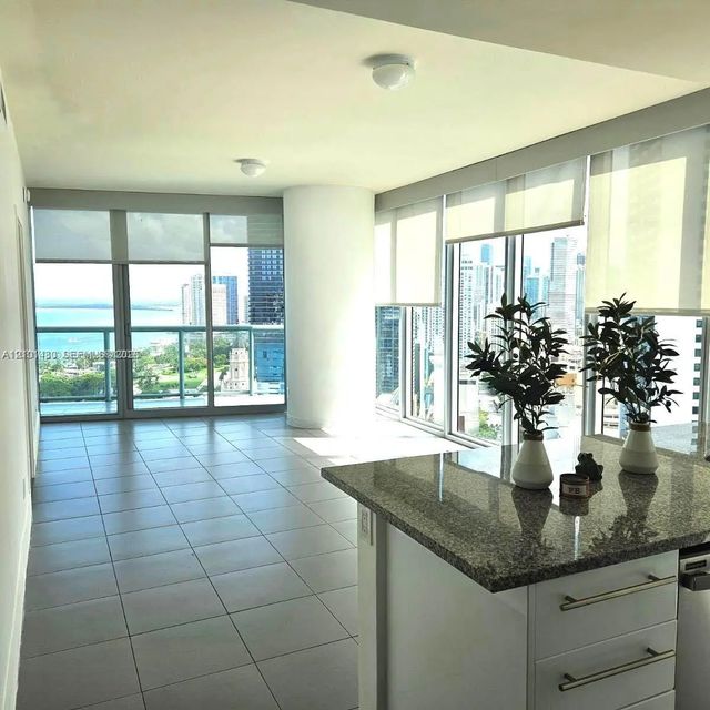5 of 22 - 888 Biscayne Boulevard #3001, Miami, FL
