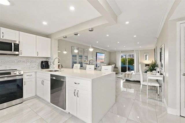 2 of 58 - 2400 Ne 1st Lane #3140, Boynton Beach, FL