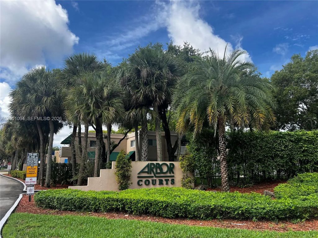14368 Sw 98th Terrace, Miami