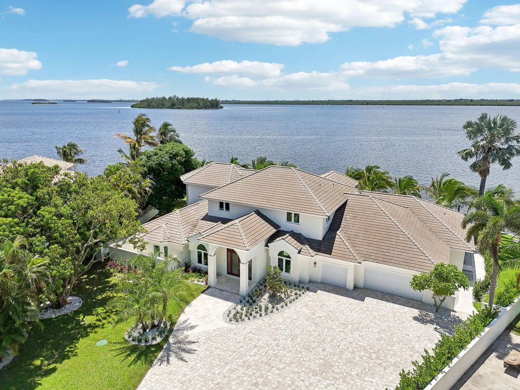 526 Point Lane, Vero Beach