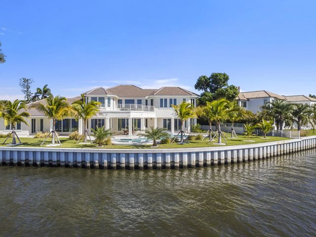 2 of 65 - 526 Point Lane, Vero Beach, FL