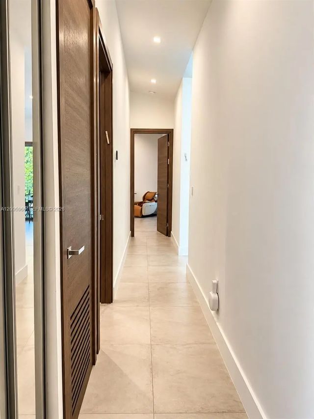 4 of 24 - 21498 Highland Lakes Boulevard, Miami, FL