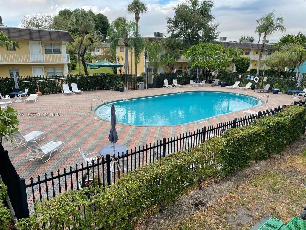 5162 Ne 6th Avenue #308, Oakland Park