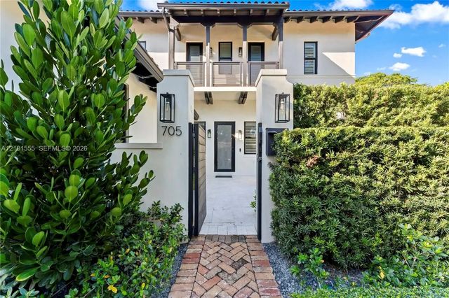 3 of 36 - 705 Madeira Avenue, Coral Gables, FL