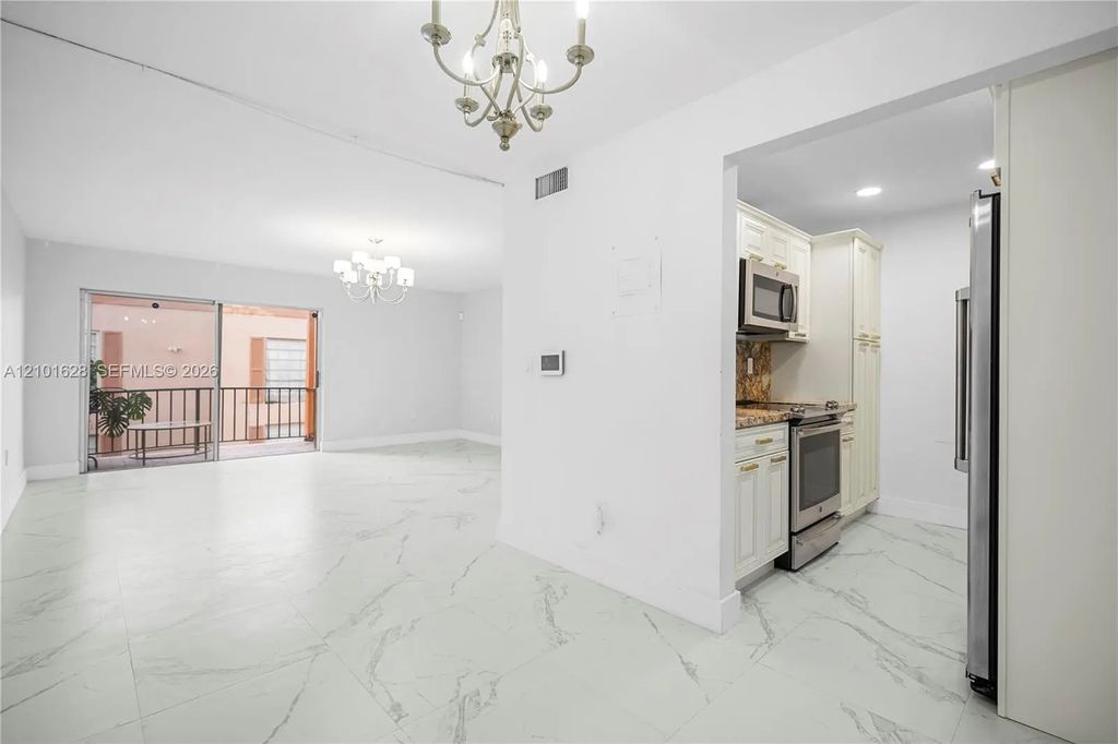 7105 Miami Lakes Drive #n10, Miami Lakes