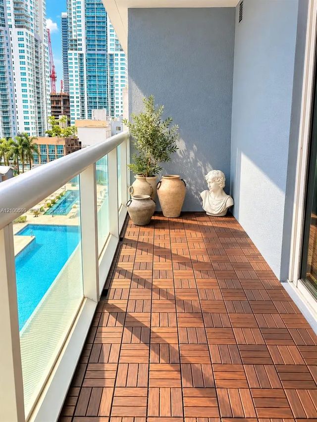 5 of 45 - 50 Biscayne Boulevard #1409, Miami, FL