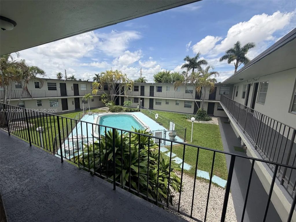 3901 Sw 112th Avenue #40, Miami