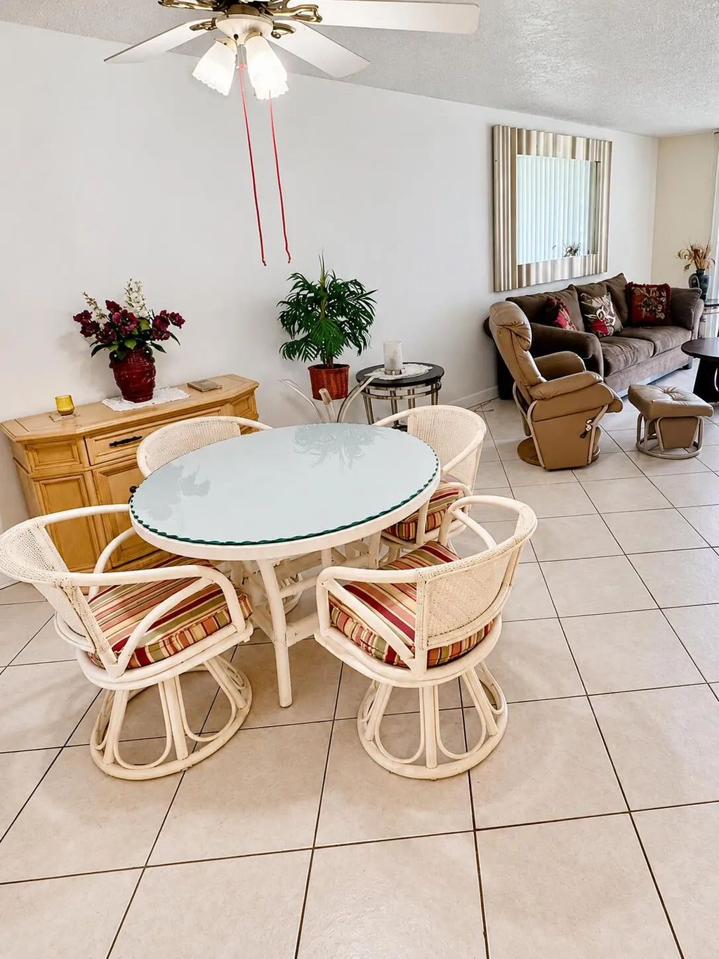 2801 Somerset Drive #106, Lauderdale Lakes