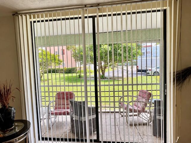 5 of 17 - 2801 Somerset Drive #106, Lauderdale Lakes, FL