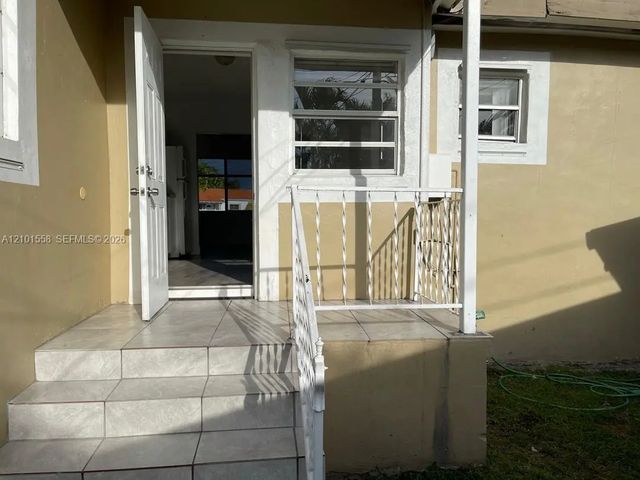 3 of 24 - 1730 Sw 72nd Court, Miami, FL
